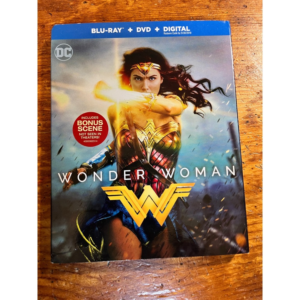 Wonder Woman Blu-ray DVD DC Universe Gal Gadot Slipcover 2017 Movie